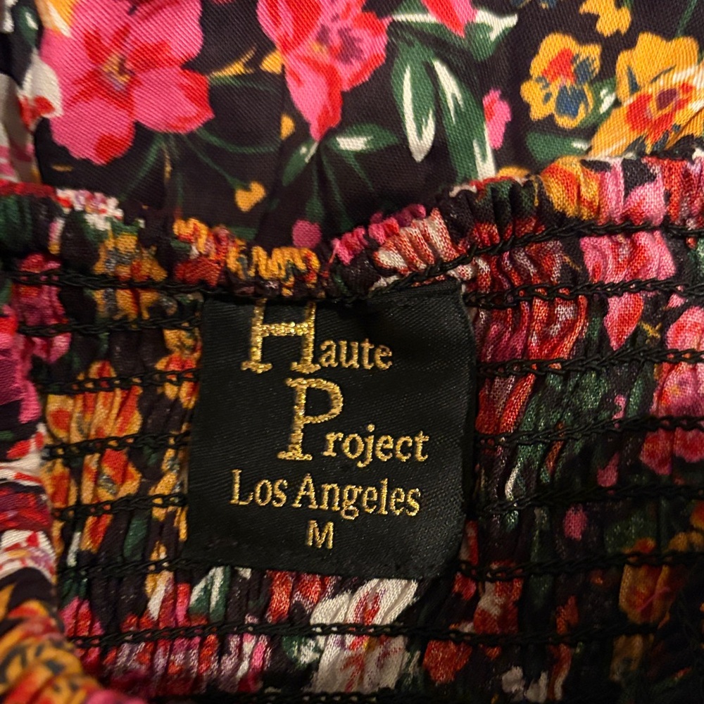 Chic Floral Ruffle Blouse - Picture 2 of 2